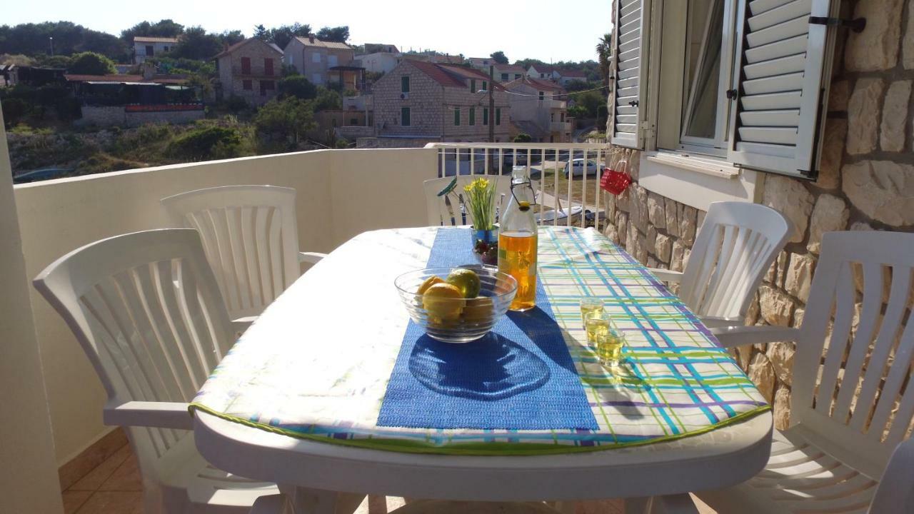 Apartment Karuza Rukavac ヴィス エクステリア 写真