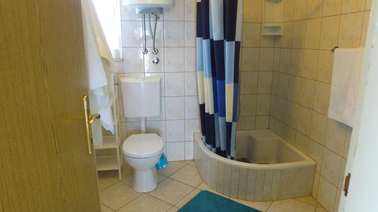 Apartment Karuza Rukavac ヴィス エクステリア 写真